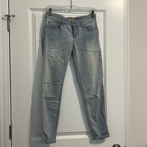 GUESS JEANS